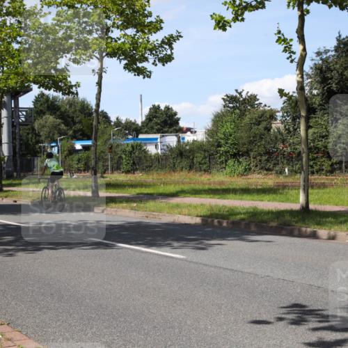 10.08.2025 - GEWOBA Citytriathlon Bremen Yannick Fuchs http://msf.ph/oto/8541469 10.08.2025 14:29:20 Radfahren 117, 188, 206, 212, 351, 365, 373, 389, 447, 487 meine-sportfotos.de