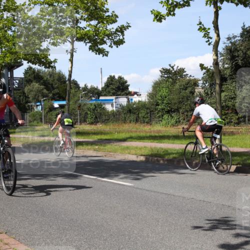 10.08.2025 - GEWOBA Citytriathlon Bremen Yannick Fuchs http://msf.ph/oto/8541492 10.08.2025 14:29:23 Radfahren 117, 179, 188, 206, 212, 351, 365, 373, 389, 447, 487 meine-sportfotos.de