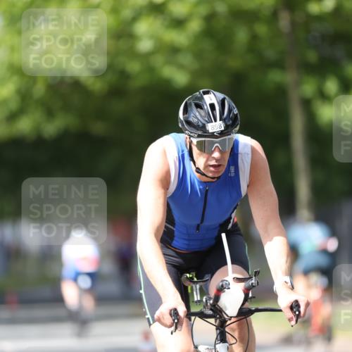 10.08.2025 - GEWOBA Citytriathlon Bremen Yannick Fuchs http://msf.ph/oto/8541578 10.08.2025 12:45:52 Radfahren 574, 651, 674, 685, 697, 748, 771, 812, 898, 928, 929 meine-sportfotos.de