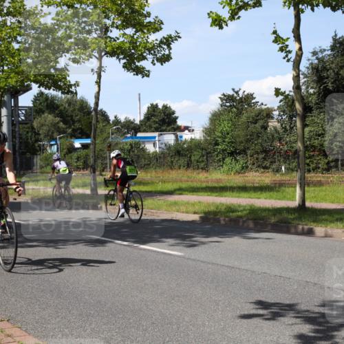 10.08.2025 - GEWOBA Citytriathlon Bremen Yannick Fuchs http://msf.ph/oto/8541622 10.08.2025 14:29:39 Radfahren 117, 179, 206, 212, 226, 275, 351, 365, 373, 405, 466, 468, 487, 517 meine-sportfotos.de