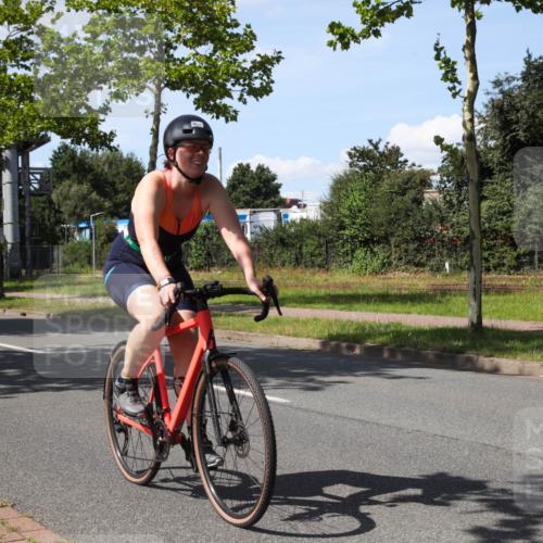 10.08.2025 - GEWOBA Citytriathlon Bremen Yannick Fuchs http://msf.ph/oto/8541757 10.08.2025 14:30:11 Radfahren 42, 66, 95, 112, 148, 149, 315, 337, 361, 374, 400, 402, 410, 429, 454 meine-sportfotos.de
