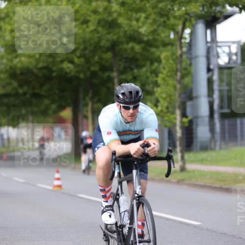 10.08.2025 - GEWOBA Citytriathlon Bremen Yannick Fuchs http://msf.ph/oto/8541767 10.08.2025 12:46:43 Radfahren 576, 605, 799, 823, 903, 918, 962, 1007, 1020 meine-sportfotos.de