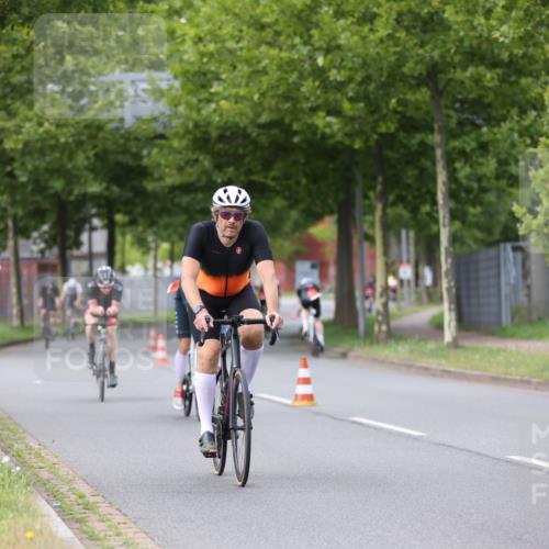 10.08.2025 - GEWOBA Citytriathlon Bremen Yannick Fuchs http://msf.ph/oto/8541777 10.08.2025 12:46:44 Radfahren 576, 605, 799, 823, 903, 918, 962, 1007, 1020 meine-sportfotos.de