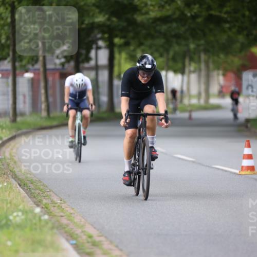 10.08.2025 - GEWOBA Citytriathlon Bremen Yannick Fuchs http://msf.ph/oto/8541806 10.08.2025 12:46:48 Radfahren 576, 605, 799, 823, 903, 918, 962, 968, 1007, 1020 meine-sportfotos.de
