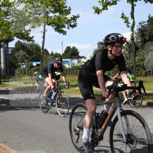 10.08.2025 - GEWOBA Citytriathlon Bremen Yannick Fuchs http://msf.ph/oto/8541972 10.08.2025 14:30:41 Radfahren 8, 12, 107, 178, 328, 341, 345, 347, 356, 381, 399, 409, 416, 461, 504 meine-sportfotos.de