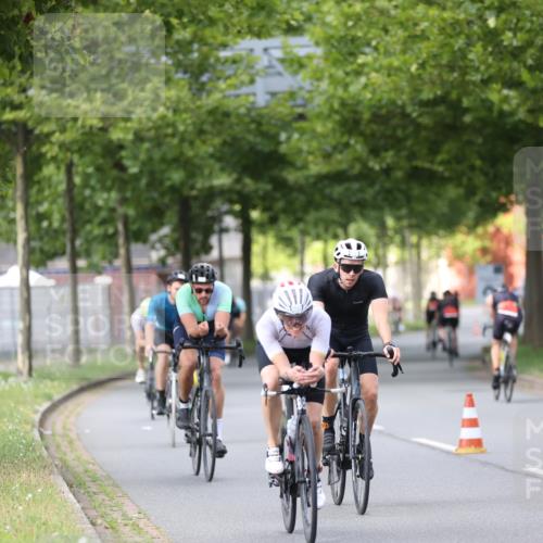 10.08.2025 - GEWOBA Citytriathlon Bremen Yannick Fuchs http://msf.ph/oto/8541973 10.08.2025 12:47:11 Radfahren 573, 583, 622, 640, 645, 659, 675, 733, 751, 760, 769, 792, 875, 960, 981, 1013 meine-sportfotos.de