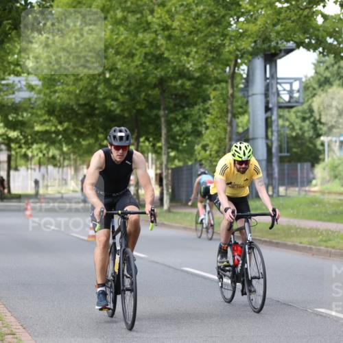 10.08.2025 - GEWOBA Citytriathlon Bremen Yannick Fuchs http://msf.ph/oto/8542053 10.08.2025 12:47:19 Radfahren 573, 622, 640, 645, 654, 659, 675, 732, 733, 751, 753, 769, 792, 875, 960, 981, 1013 meine-sportfotos.de