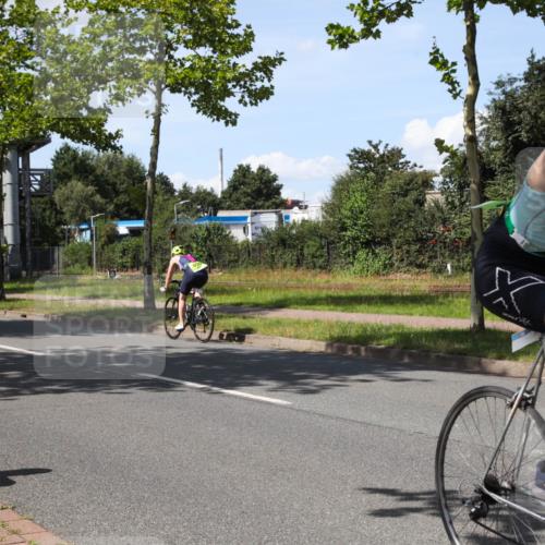 10.08.2025 - GEWOBA Citytriathlon Bremen Yannick Fuchs http://msf.ph/oto/8542181 10.08.2025 14:31:04 Radfahren 26, 155, 175, 335, 368, 385, 412, 491, 494, 504, 510 meine-sportfotos.de