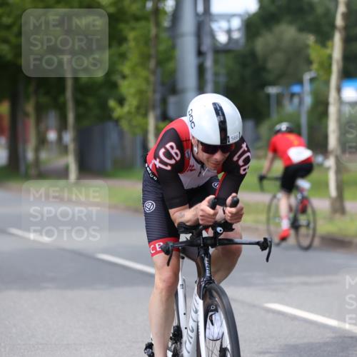 10.08.2025 - GEWOBA Citytriathlon Bremen Yannick Fuchs http://msf.ph/oto/8542208 10.08.2025 12:47:43 Radfahren 566, 587, 590, 679, 745, 753, 801, 884, 916, 943, 951 meine-sportfotos.de