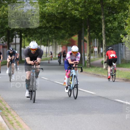 10.08.2025 - GEWOBA Citytriathlon Bremen Yannick Fuchs http://msf.ph/oto/8542221 10.08.2025 12:47:45 Radfahren 566, 587, 590, 679, 745, 801, 884, 916, 943, 951 meine-sportfotos.de