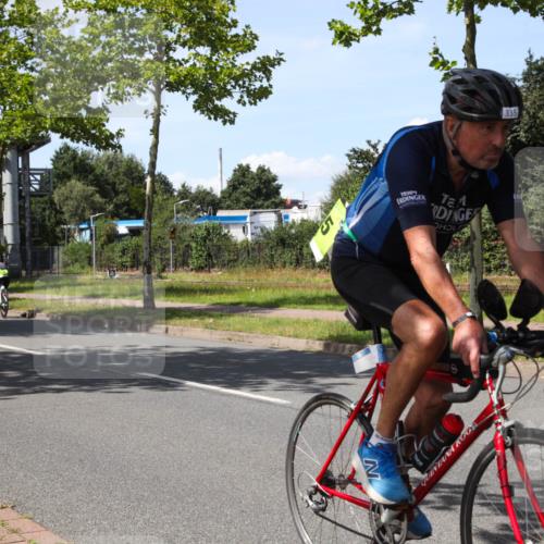 10.08.2025 - GEWOBA Citytriathlon Bremen Yannick Fuchs http://msf.ph/oto/8542231 10.08.2025 14:31:10 Radfahren 26, 155, 291, 335, 368, 385, 407, 412, 470, 491, 494, 509 meine-sportfotos.de