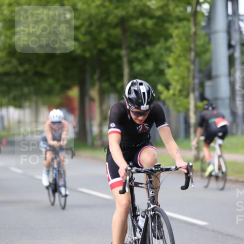 10.08.2025 - GEWOBA Citytriathlon Bremen Yannick Fuchs http://msf.ph/oto/8542271 10.08.2025 12:47:48 Radfahren 566, 587, 590, 679, 745, 801, 884, 916, 941, 943, 951 meine-sportfotos.de