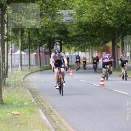 10.08.2025 - GEWOBA Citytriathlon Bremen Yannick Fuchs http://msf.ph/oto/8542333 10.08.2025 12:47:55 Radfahren 566, 587, 590, 679, 767, 801, 884, 916, 941, 943, 951 meine-sportfotos.de