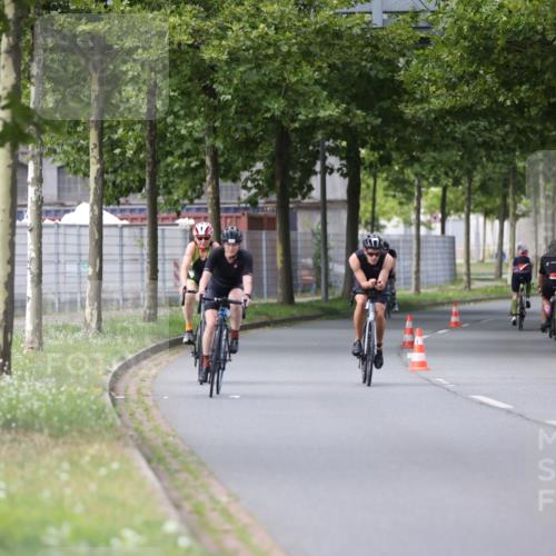 10.08.2025 - GEWOBA Citytriathlon Bremen Yannick Fuchs http://msf.ph/oto/8542357 10.08.2025 12:47:59 Radfahren 566, 587, 590, 656, 679, 767, 884, 916, 927, 941, 943, 951 meine-sportfotos.de