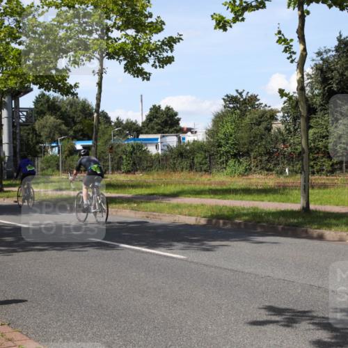10.08.2025 - GEWOBA Citytriathlon Bremen Yannick Fuchs http://msf.ph/oto/8542364 10.08.2025 14:32:00 Radfahren 104, 359, 376, 411, 496 meine-sportfotos.de