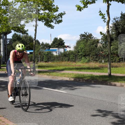 10.08.2025 - GEWOBA Citytriathlon Bremen Yannick Fuchs http://msf.ph/oto/8542372 10.08.2025 14:32:05 Radfahren 104, 113, 344, 359, 362, 366, 376, 411, 433, 496, 508 meine-sportfotos.de