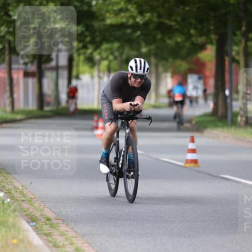 10.08.2025 - GEWOBA Citytriathlon Bremen Yannick Fuchs http://msf.ph/oto/8542478 10.08.2025 12:48:28 Radfahren 630, 839, 876, 1026 meine-sportfotos.de