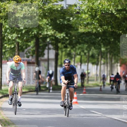 10.08.2025 - GEWOBA Citytriathlon Bremen Yannick Fuchs http://msf.ph/oto/8542680 10.08.2025 12:48:54 Radfahren 564, 578, 616, 621, 627, 641, 649, 655, 657, 682, 687, 717, 788, 793, 857, 863, 897, 932, 1010, 1027 meine-sportfotos.de