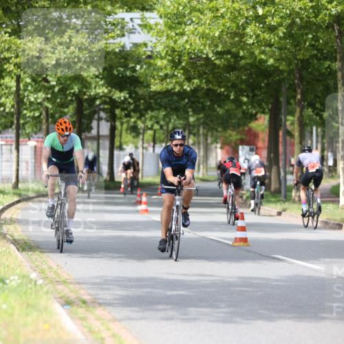 10.08.2025 - GEWOBA Citytriathlon Bremen Yannick Fuchs http://msf.ph/oto/8542690 10.08.2025 12:48:55 Radfahren 578, 616, 621, 627, 641, 649, 655, 657, 682, 687, 717, 788, 793, 857, 863, 897, 932, 950, 1010, 1027 meine-sportfotos.de