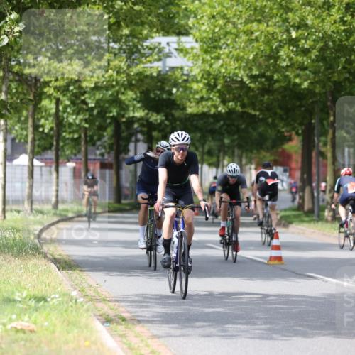 10.08.2025 - GEWOBA Citytriathlon Bremen Yannick Fuchs http://msf.ph/oto/8542727 10.08.2025 12:48:59 Radfahren 578, 621, 641, 649, 655, 682, 788, 863, 932, 950, 1010, 1027 meine-sportfotos.de