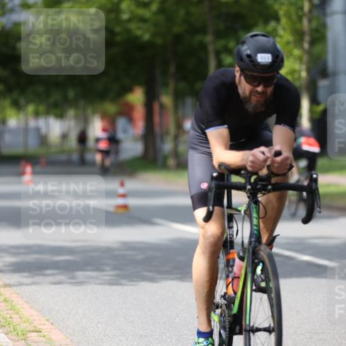 10.08.2025 - GEWOBA Citytriathlon Bremen Yannick Fuchs http://msf.ph/oto/8542762 10.08.2025 12:49:04 Radfahren 578, 621, 641, 649, 682, 788, 863, 950, 1010, 1027 meine-sportfotos.de