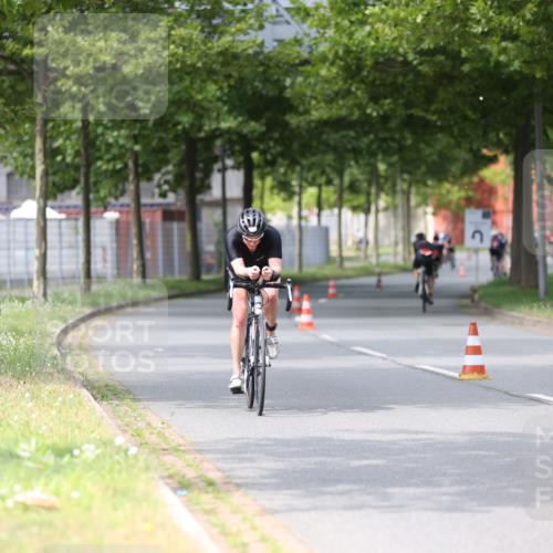 10.08.2025 - GEWOBA Citytriathlon Bremen Yannick Fuchs http://msf.ph/oto/8542782 10.08.2025 12:49:07 Radfahren 578, 641, 649, 682, 788, 840, 863, 950, 1010, 1027 meine-sportfotos.de