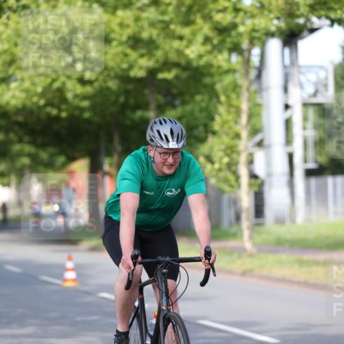 10.08.2025 - GEWOBA Citytriathlon Bremen Yannick Fuchs http://msf.ph/oto/8542796 10.08.2025 10:42:19 Radfahren 25, 89, 131, 167, 189 meine-sportfotos.de