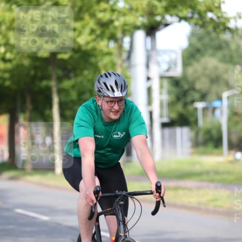 10.08.2025 - GEWOBA Citytriathlon Bremen Yannick Fuchs http://msf.ph/oto/8542798 10.08.2025 10:42:19 Radfahren 25, 89, 131, 167, 189 meine-sportfotos.de