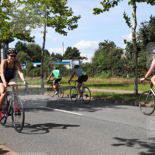 10.08.2025 - GEWOBA Citytriathlon Bremen Yannick Fuchs http://msf.ph/oto/8542974 10.08.2025 14:33:37 Radfahren 2, 25, 48, 74, 138, 440, 514, 519 meine-sportfotos.de