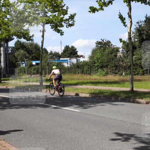 10.08.2025 - GEWOBA Citytriathlon Bremen Yannick Fuchs http://msf.ph/oto/8543048 10.08.2025 14:33:45 Radfahren 2, 25, 48, 65, 92, 514, 522 meine-sportfotos.de