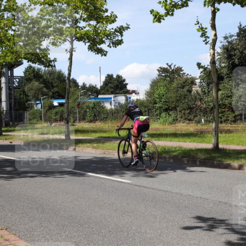 10.08.2025 - GEWOBA Citytriathlon Bremen Yannick Fuchs http://msf.ph/oto/8543105 10.08.2025 14:34:04 Radfahren 55, 65, 92, 151, 364, 388, 451, 507, 515, 530 meine-sportfotos.de