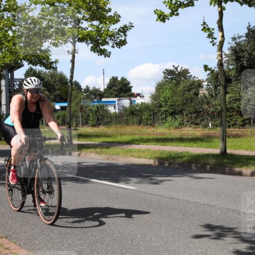 10.08.2025 - GEWOBA Citytriathlon Bremen Yannick Fuchs http://msf.ph/oto/8543232 10.08.2025 14:35:01 Radfahren 23, 31, 68, 72, 264, 268, 340, 413, 430, 502 meine-sportfotos.de