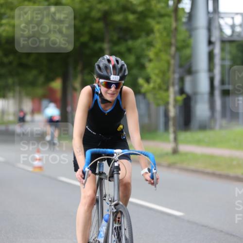 10.08.2025 - GEWOBA Citytriathlon Bremen Yannick Fuchs http://msf.ph/oto/8543437 10.08.2025 12:50:55 Radfahren 681, 776, 894, 937, 1016 meine-sportfotos.de