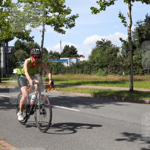 10.08.2025 - GEWOBA Citytriathlon Bremen Yannick Fuchs http://msf.ph/oto/8543495 10.08.2025 14:37:21 Radfahren 57, 58, 78, 121, 164, 197, 201, 254, 287, 512 meine-sportfotos.de
