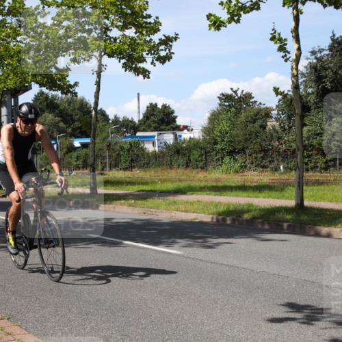 10.08.2025 - GEWOBA Citytriathlon Bremen Yannick Fuchs http://msf.ph/oto/8543573 10.08.2025 14:37:36 Radfahren 4, 58, 63, 116, 170, 197, 254, 287, 290 meine-sportfotos.de