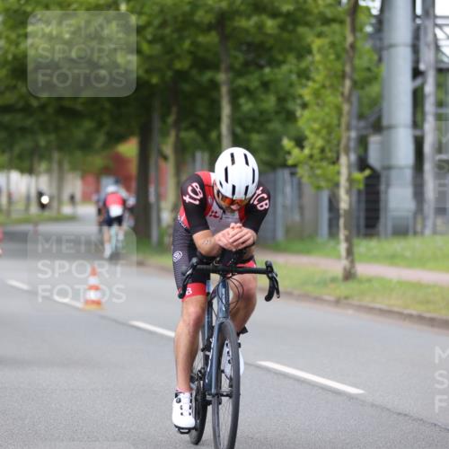 10.08.2025 - GEWOBA Citytriathlon Bremen Yannick Fuchs http://msf.ph/oto/8543589 10.08.2025 12:51:26 Radfahren 556, 667, 719, 822, 912 meine-sportfotos.de