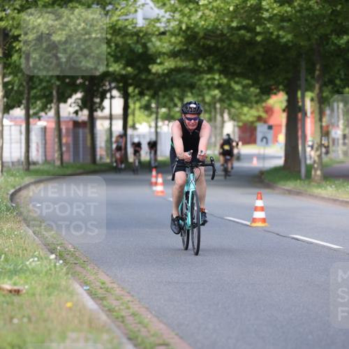10.08.2025 - GEWOBA Citytriathlon Bremen Yannick Fuchs http://msf.ph/oto/8543612 10.08.2025 10:50:16 Radfahren 97, 161, 389, 406, 409, 426, 428, 441 meine-sportfotos.de