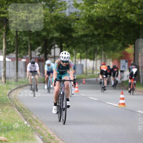 10.08.2025 - GEWOBA Citytriathlon Bremen Yannick Fuchs http://msf.ph/oto/8543661 10.08.2025 12:51:40 Radfahren 556, 575, 680, 822, 855 meine-sportfotos.de