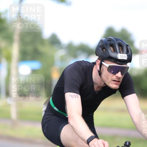 10.08.2025 - GEWOBA Citytriathlon Bremen Yannick Fuchs http://msf.ph/oto/8543688 10.08.2025 10:50:29 Radfahren 97, 161, 389, 409, 426, 428 meine-sportfotos.de