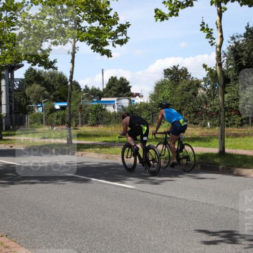 10.08.2025 - GEWOBA Citytriathlon Bremen Yannick Fuchs http://msf.ph/oto/8543696 10.08.2025 14:38:29 Radfahren 50, 51, 54, 162, 195, 295 meine-sportfotos.de