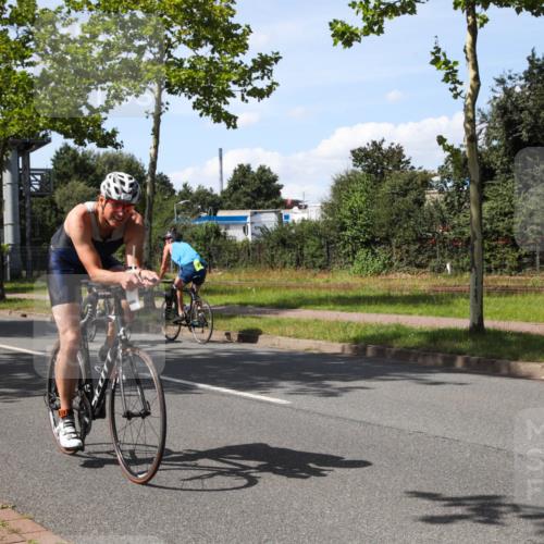 10.08.2025 - GEWOBA Citytriathlon Bremen Yannick Fuchs http://msf.ph/oto/8543699 10.08.2025 14:38:29 Radfahren 50, 51, 54, 162, 195, 295 meine-sportfotos.de