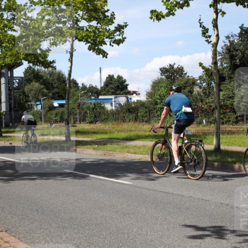 10.08.2025 - GEWOBA Citytriathlon Bremen Yannick Fuchs http://msf.ph/oto/8543709 10.08.2025 14:38:33 Radfahren 50, 51, 162, 195, 216, 295, 312 meine-sportfotos.de
