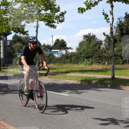 10.08.2025 - GEWOBA Citytriathlon Bremen Yannick Fuchs http://msf.ph/oto/8543717 10.08.2025 14:38:38 Radfahren 50, 51, 195, 216, 238, 295, 312 meine-sportfotos.de