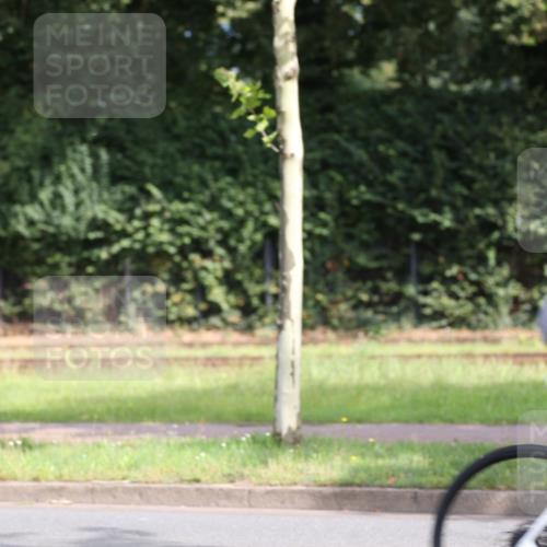 10.08.2025 - GEWOBA Citytriathlon Bremen Yannick Fuchs http://msf.ph/oto/8543719 10.08.2025 10:52:16 Radfahren 137, 349, 355, 390, 392, 394, 479 meine-sportfotos.de