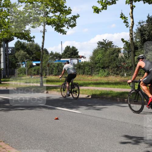 10.08.2025 - GEWOBA Citytriathlon Bremen Yannick Fuchs http://msf.ph/oto/8543735 10.08.2025 14:38:52 Radfahren 50, 100, 216, 236, 238, 312, 354 meine-sportfotos.de
