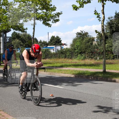 10.08.2025 - GEWOBA Citytriathlon Bremen Yannick Fuchs http://msf.ph/oto/8543786 10.08.2025 14:39:23 Radfahren 18, 84, 94, 101, 126, 130, 174, 281, 283, 334, 427 meine-sportfotos.de