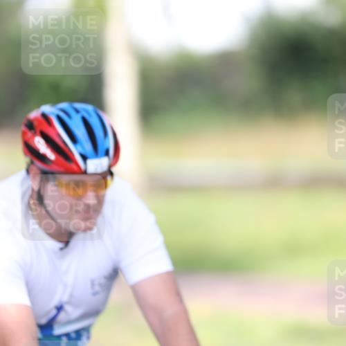 10.08.2025 - GEWOBA Citytriathlon Bremen Yannick Fuchs http://msf.ph/oto/8543793 10.08.2025 10:52:48 Radfahren 21, 43, 400, 413, 491 meine-sportfotos.de