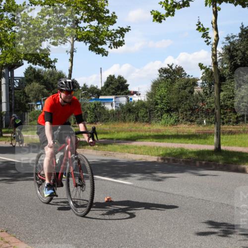 10.08.2025 - GEWOBA Citytriathlon Bremen Yannick Fuchs http://msf.ph/oto/8543933 10.08.2025 14:40:45 Radfahren 29, 131, 177, 186, 211, 224, 289, 297, 529 meine-sportfotos.de