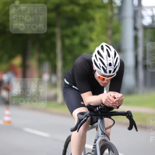 10.08.2025 - GEWOBA Citytriathlon Bremen Yannick Fuchs http://msf.ph/oto/8543955 10.08.2025 12:52:42 Radfahren 565, 579, 635, 639, 642, 686, 763, 915, 919, 956 meine-sportfotos.de