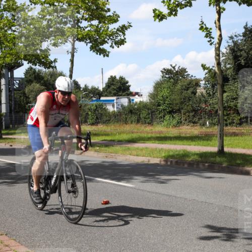 10.08.2025 - GEWOBA Citytriathlon Bremen Yannick Fuchs http://msf.ph/oto/8543980 10.08.2025 14:41:13 Radfahren 103, 142, 204, 249, 253, 266, 280, 353, 431, 432, 476, 477 meine-sportfotos.de